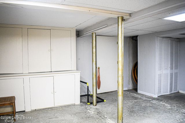 104 Reservoir Rd, Frankfort, KY 40601