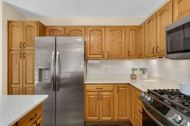 18911 Embers Avenue, Farmington, MN 55024