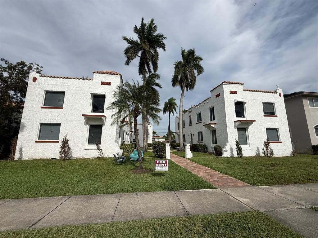 817 Tyler Street 2, Hollywood, FL 33019