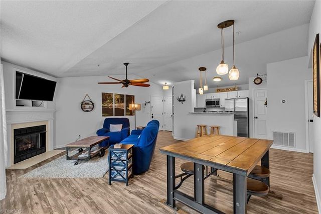 131 Ivy Glen Court, Winston-salem, NC 27127