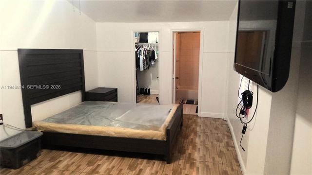 2930 NW 87th Ter, Miami, FL 33147