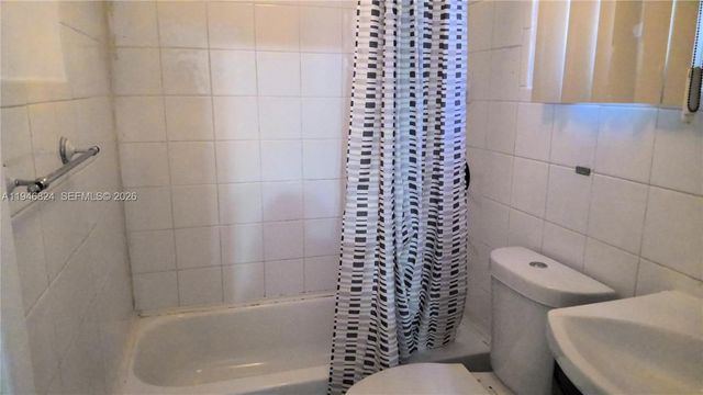 2930 NW 87th Ter, Miami, FL 33147