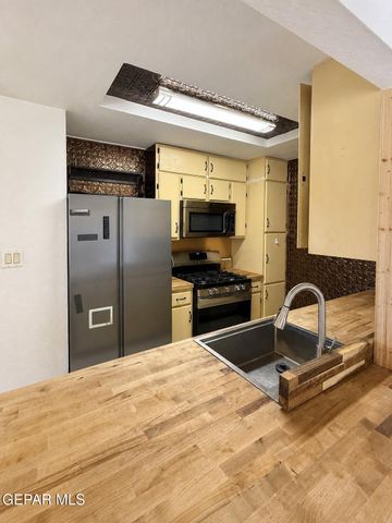 6664 STAR OF INDIA Lane, El Paso, TX 79924