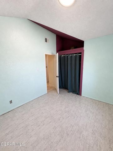 6664 STAR OF INDIA Lane, El Paso, TX 79924