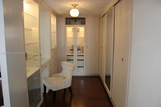 31 SE 6th Street 1801, Miami, FL 33131