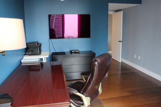 31 SE 6th Street 1801, Miami, FL 33131