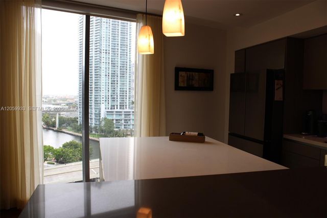31 SE 6th Street 1801, Miami, FL 33131