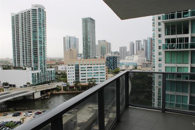 31 SE 6th Street 1801, Miami, FL 33131