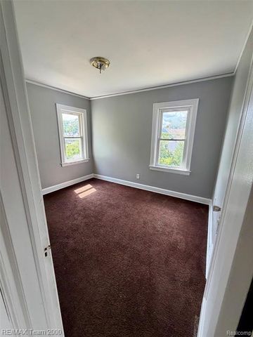 15025 Steel Street, Detroit, MI 48227