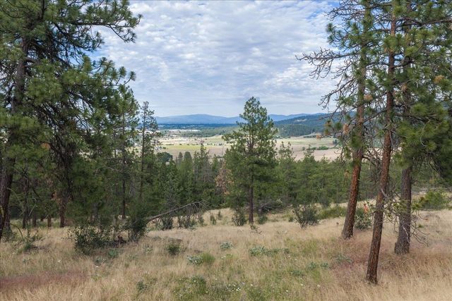 2712 N Chase Ln, Liberty Lake, WA 99019