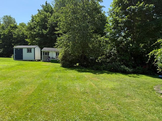 19 Greenville St, Spencer, MA 01562