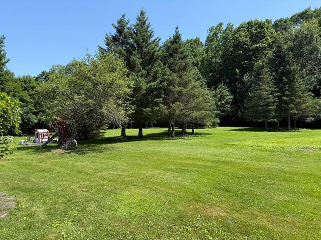 19 Greenville St, Spencer, MA 01562