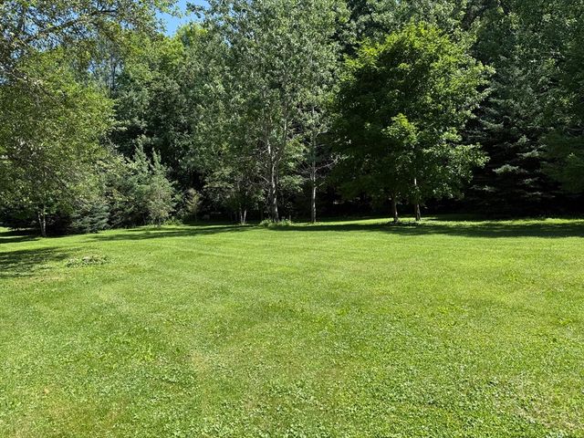 19 Greenville St, Spencer, MA 01562