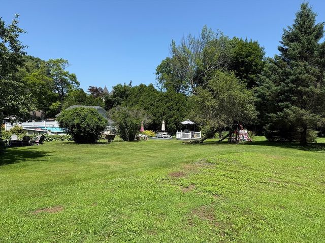 19 Greenville St, Spencer, MA 01562