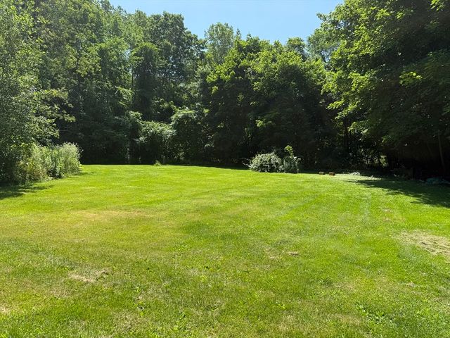 19 Greenville St, Spencer, MA 01562
