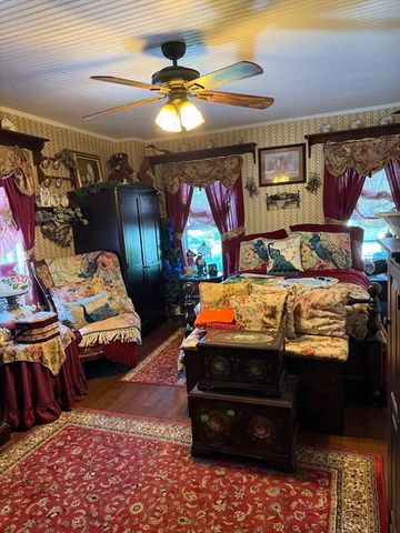 19 Greenville St, Spencer, MA 01562