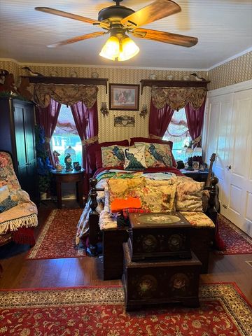 19 Greenville St, Spencer, MA 01562