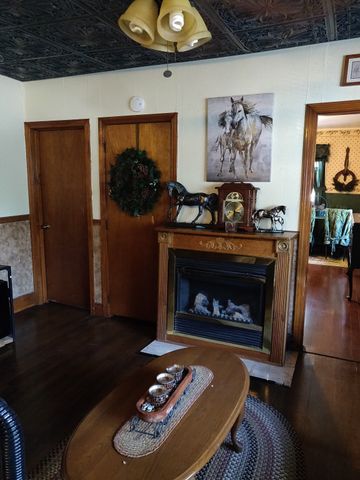 19 Greenville St, Spencer, MA 01562