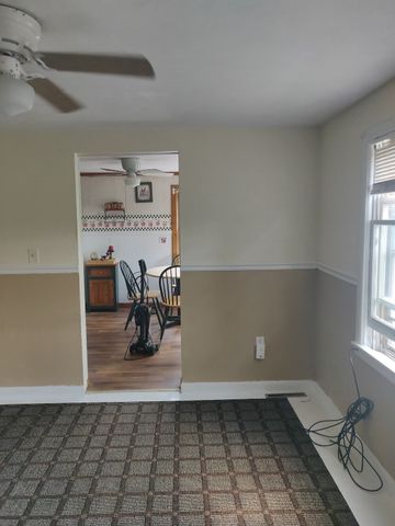 19 Greenville St, Spencer, MA 01562