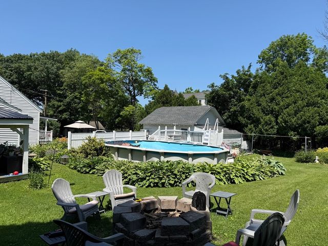 19 Greenville St, Spencer, MA 01562