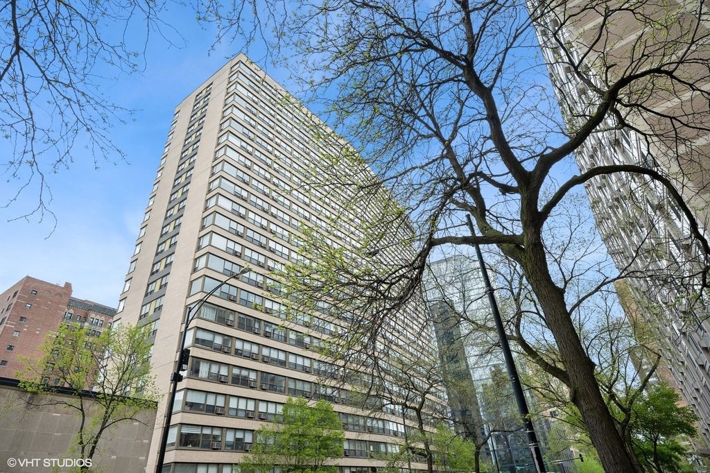 2930 N Sheridan Road 1609, Chicago, IL 60657