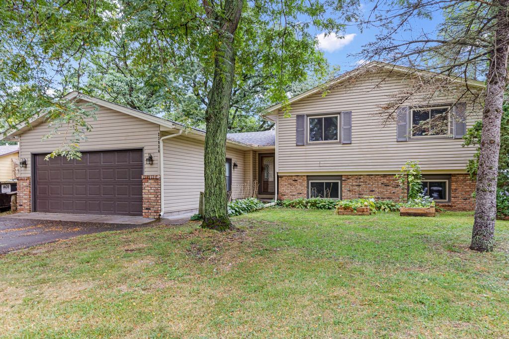 23926 Fillmore Street NE, East Bethel, MN 55005 — exterior