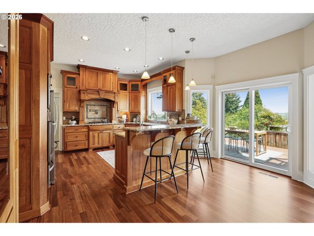 32907 Sw LAURELVIEW Rd, Hillsboro, OR 97123