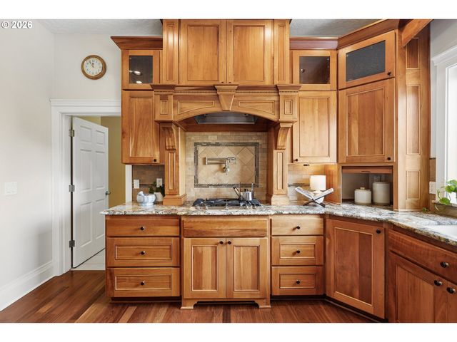 32907 Sw LAURELVIEW Rd, Hillsboro, OR 97123