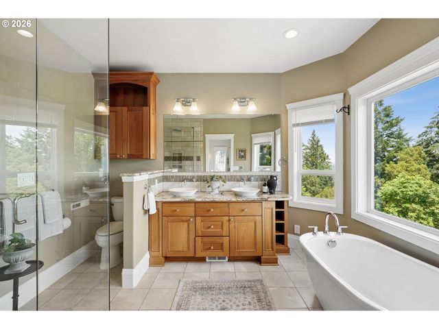 32907 Sw LAURELVIEW Rd, Hillsboro, OR 97123