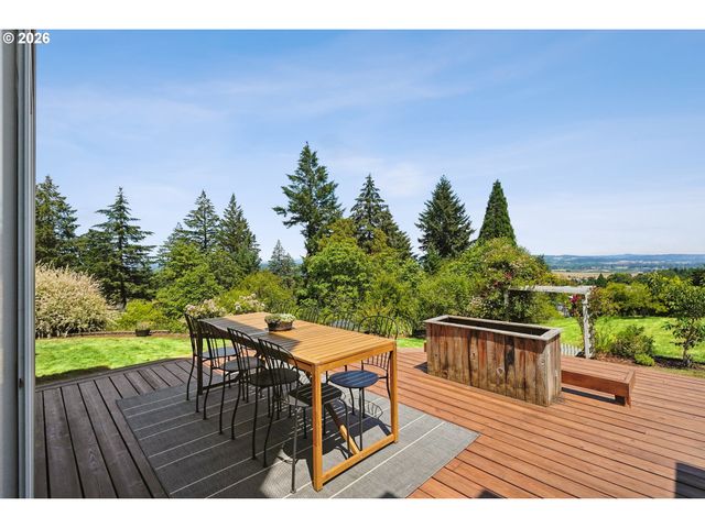 32907 Sw LAURELVIEW Rd, Hillsboro, OR 97123