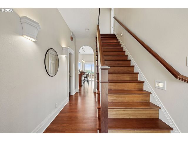 32907 Sw LAURELVIEW Rd, Hillsboro, OR 97123