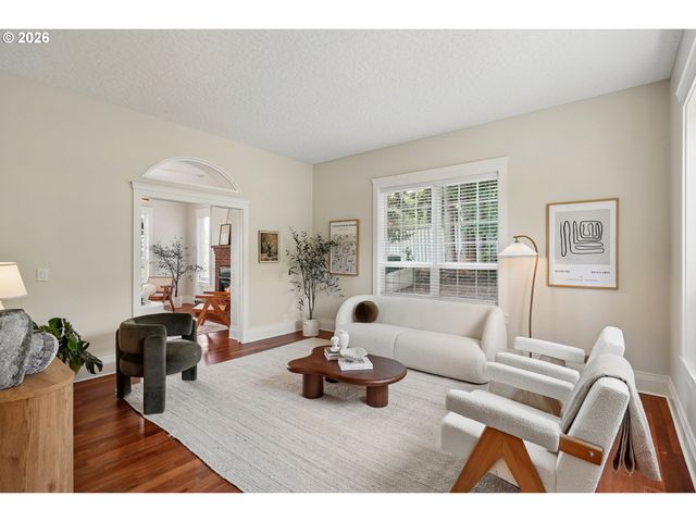 32907 Sw LAURELVIEW Rd, Hillsboro, OR 97123