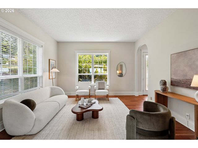 32907 Sw LAURELVIEW Rd, Hillsboro, OR 97123