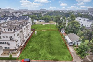 2825 Weisenberger Street, Fort Worth, TX 76107