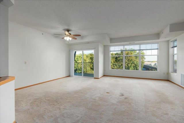 1900 Rush Lake Trail 416, New Brighton, MN 55112