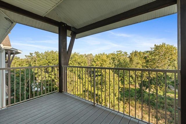 1900 Rush Lake Trail 416, New Brighton, MN 55112