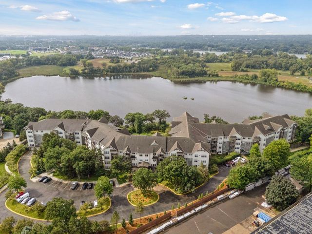 1900 Rush Lake Trail 416, New Brighton, MN 55112