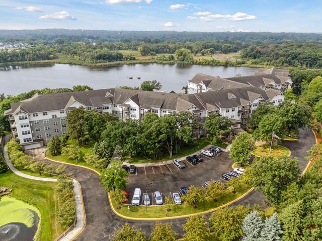 1900 Rush Lake Trail 416, New Brighton, MN 55112