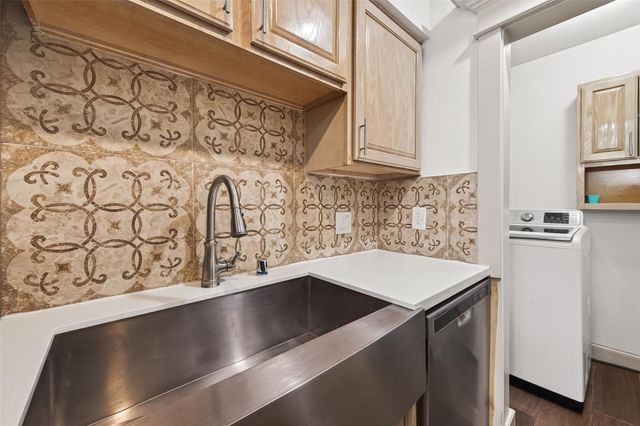 3684 Ocee Street, Houston, TX 77063