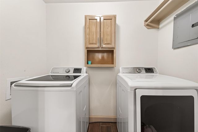 3684 Ocee Street, Houston, TX 77063