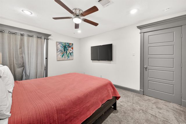 3684 Ocee Street, Houston, TX 77063