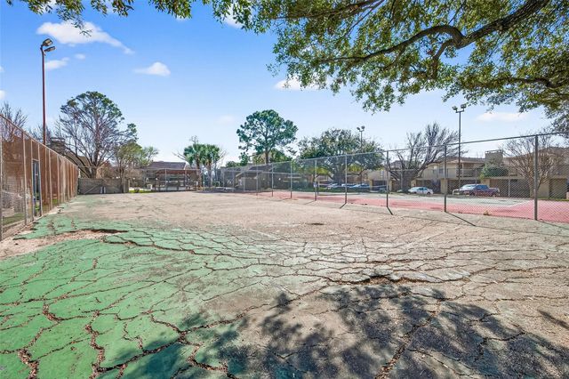 3684 Ocee Street, Houston, TX 77063