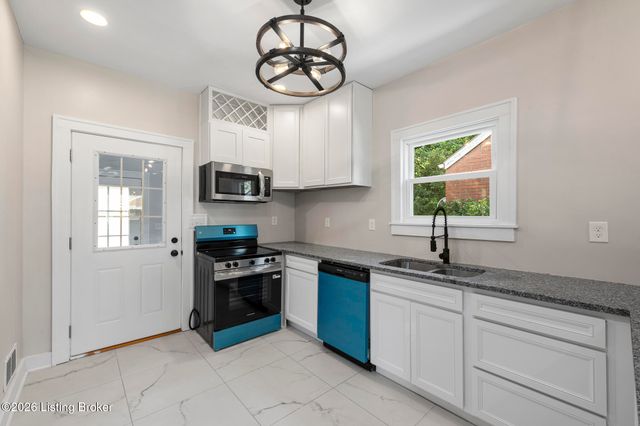 728 S 39th St, Louisville, KY 40211