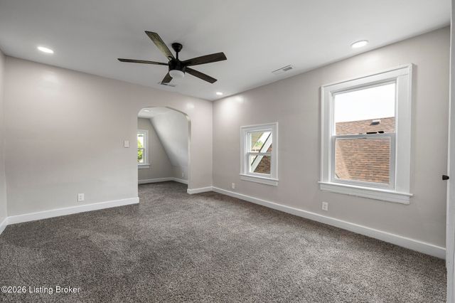 728 S 39th St, Louisville, KY 40211