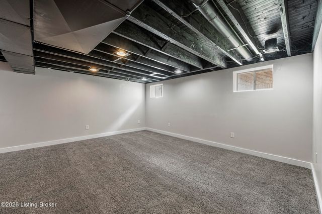 728 S 39th St, Louisville, KY 40211
