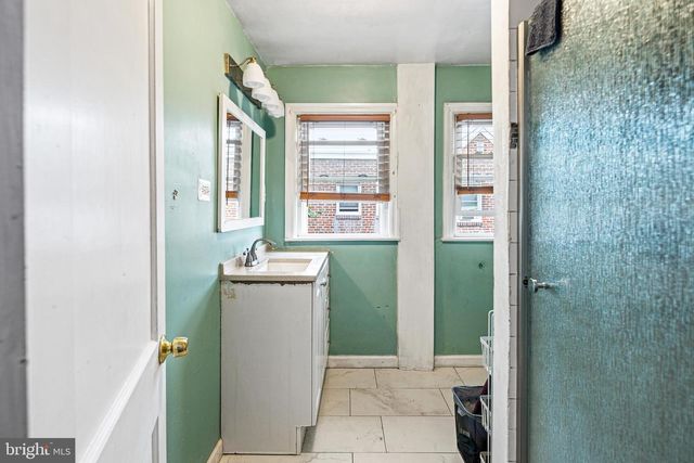 828 LAUREL RD, Lansdowne, PA 19050