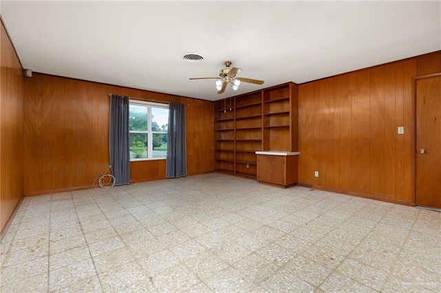 1001 W 7th Street, Weslaco, TX 78596