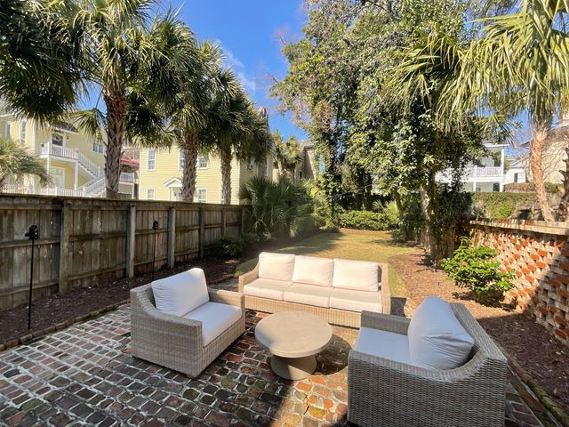 102 Beaufain Street B, Charleston, SC 29401