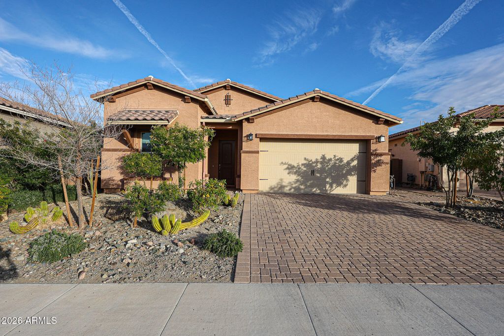 8829 S 167TH Drive, Goodyear, AZ 85338