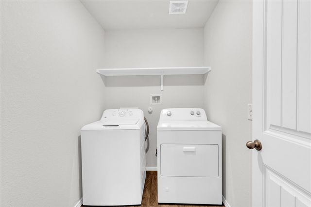 238 Sickle LOOP, Uhland, TX 78640